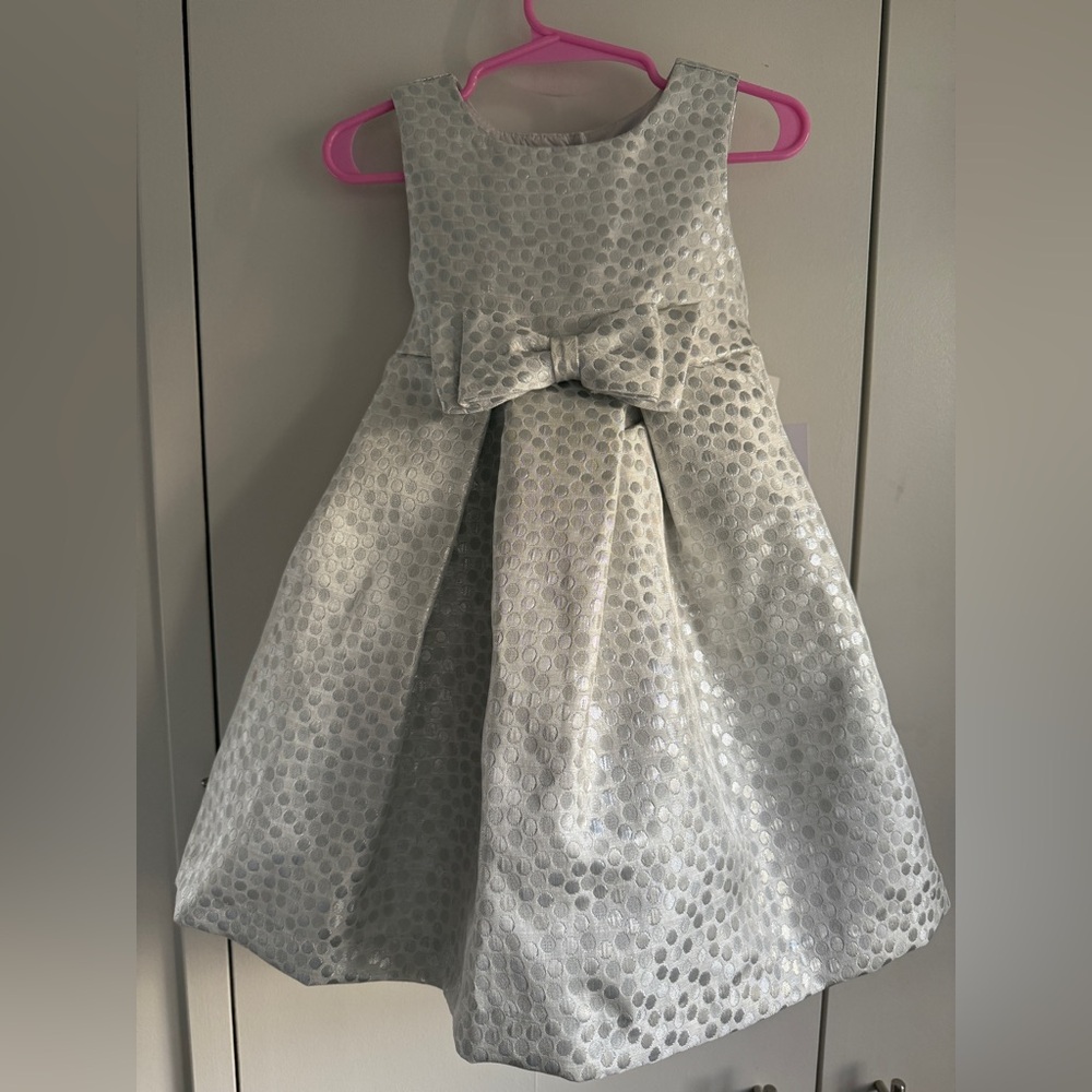 NWT Pippa & Julie Silver Metallic Polka Dot Party Dress, Size 2T, MSRP $68
